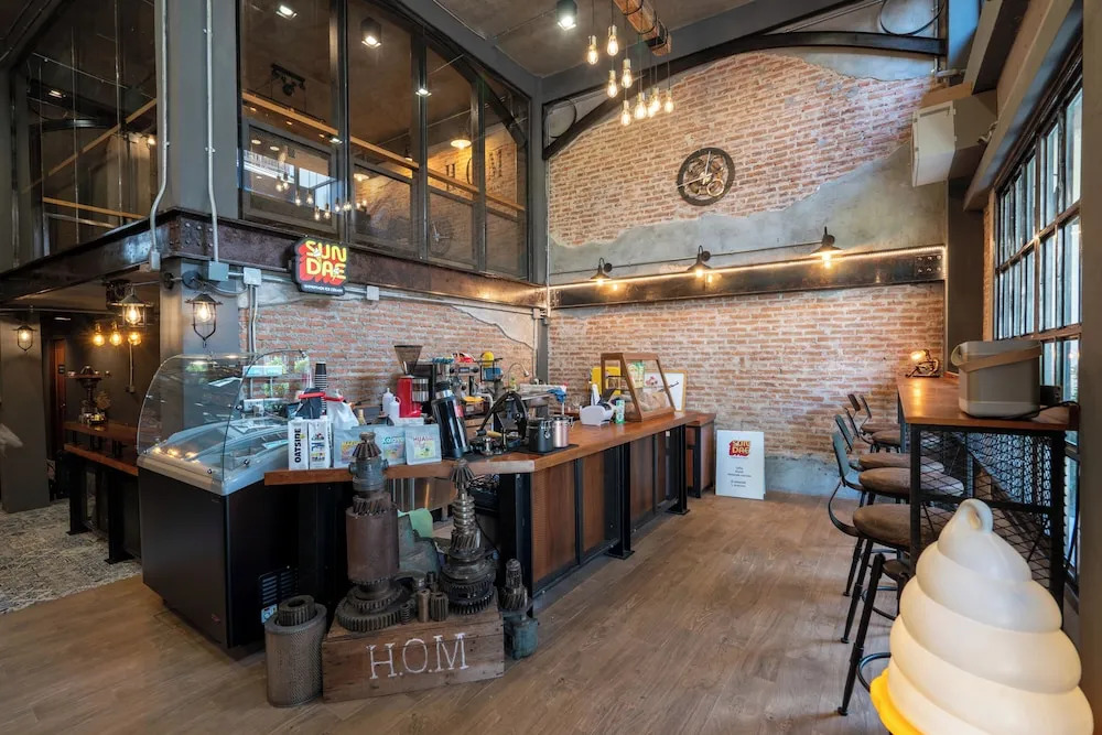 House of Machine Boutique Hotel