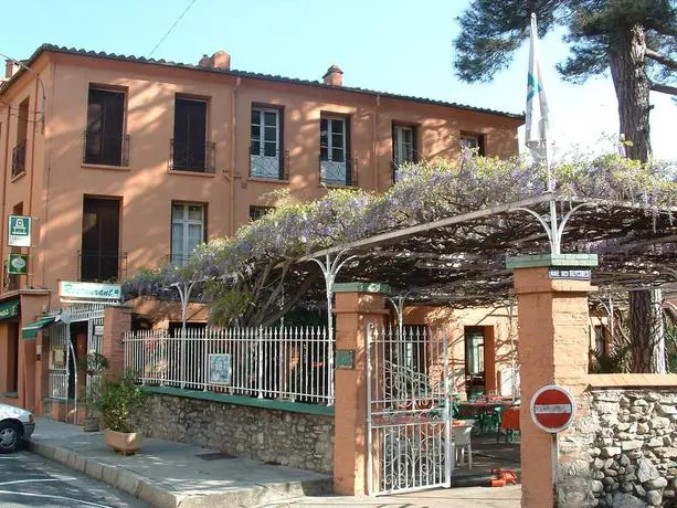 Logis Hotel-restaurant Les Glycines