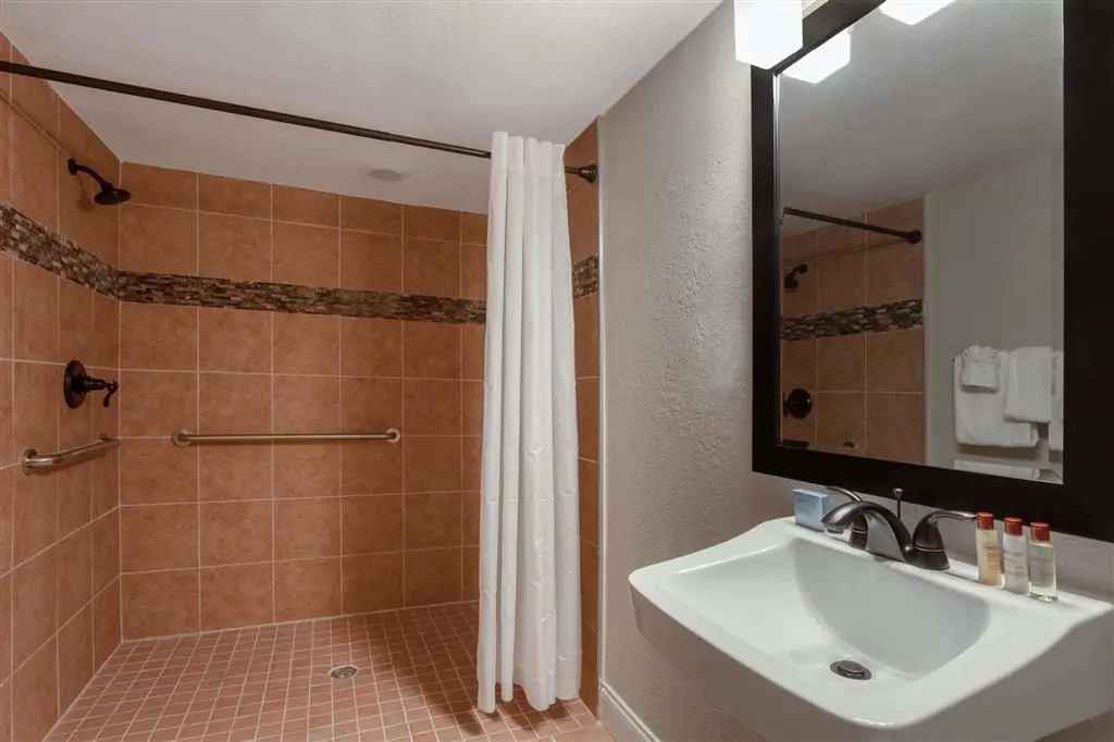 Hawthorn Suites by Wyndham Kissimmee Gateway