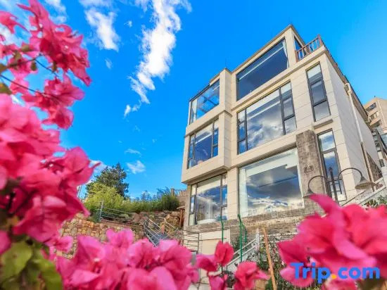 Dali Cangwu Huaqi Seaview Homestay