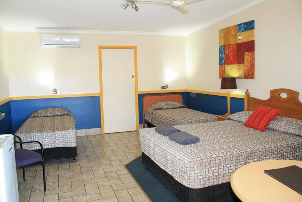 Central Motel Gin Gin