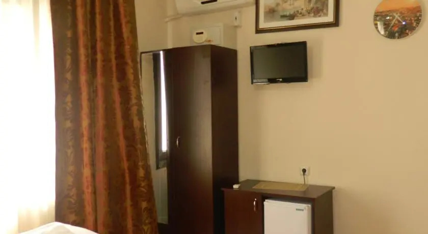 Family Inn Aparts