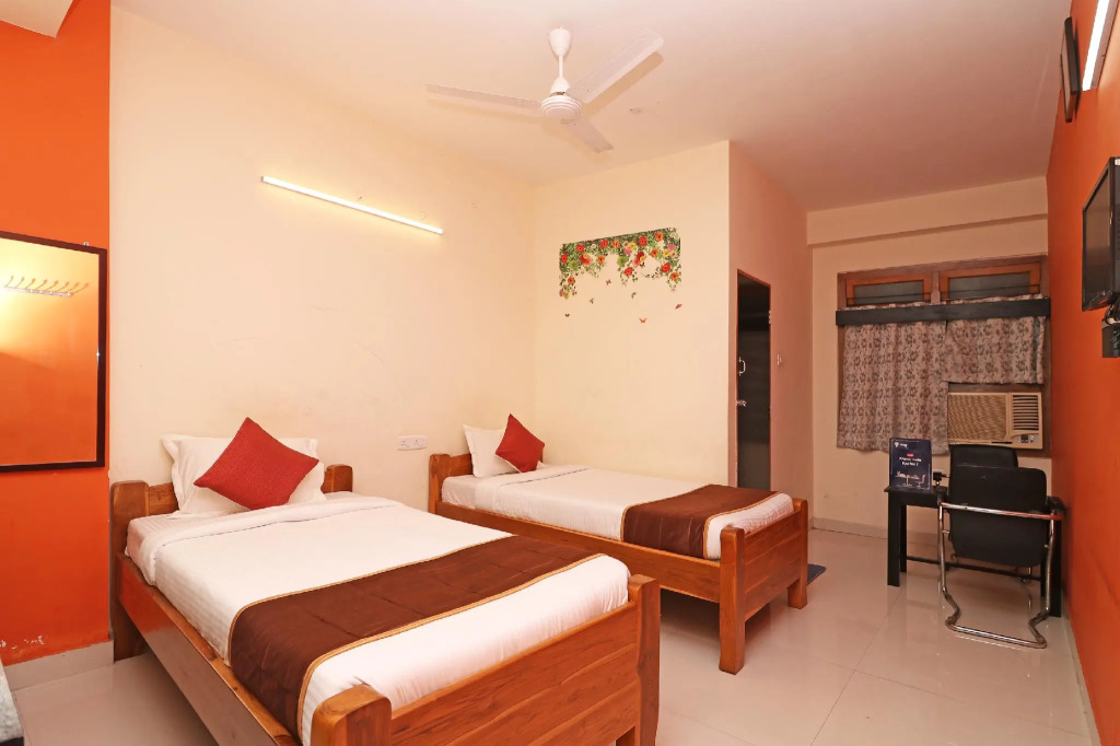 OYO  Collection O 80886 Hotel Sun City