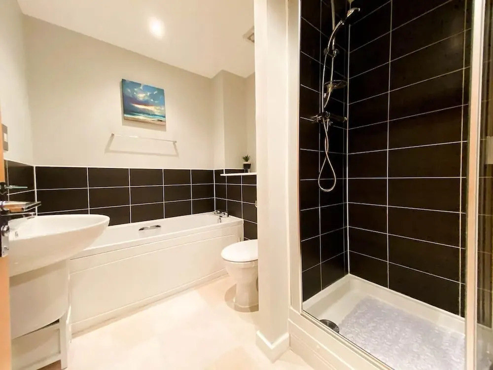 Kelvingrove Art Gallery Flat - Private Parking