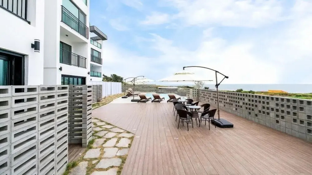 Badam pool villa