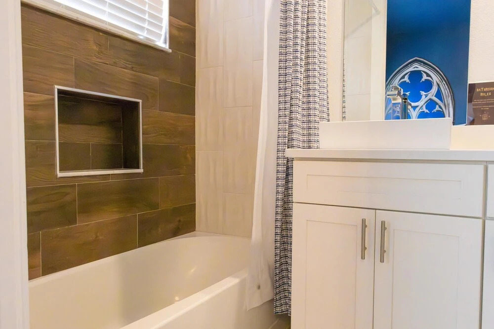 Magical Wizard s Castle 4 BR 2 Miles to Disney