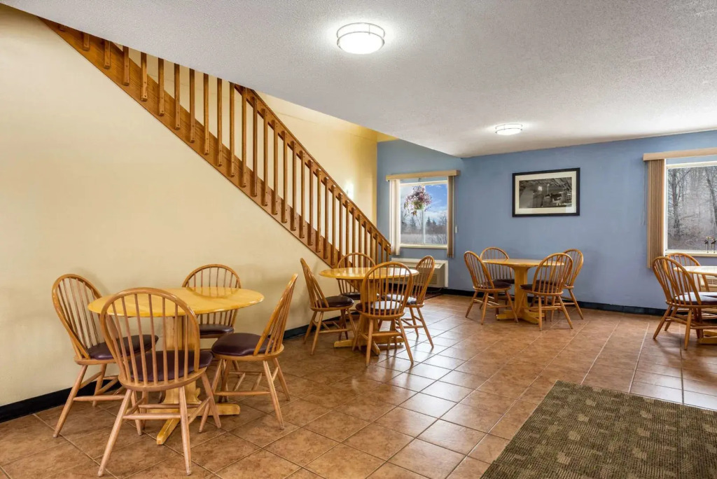 Royal Inn & Suites Milaca