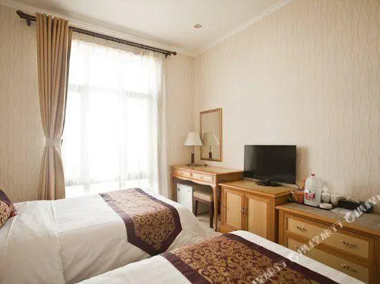 Hua Shen Holiday Hotel