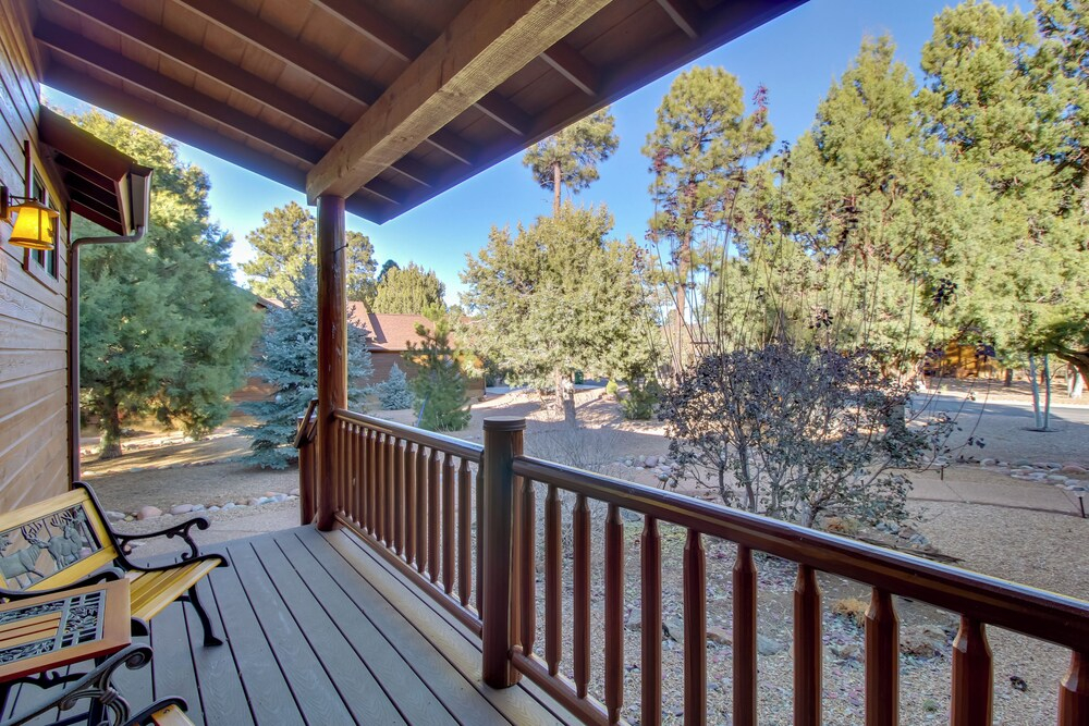 On-Site Trails and Deck Show Low Cabin!