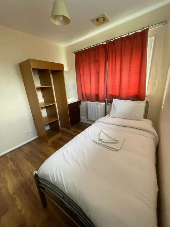 ST NICHOLAS HOTEL
