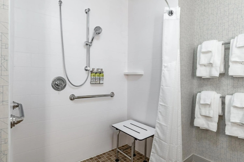 Holiday Inn Express & Suites - Moundsville by IHG