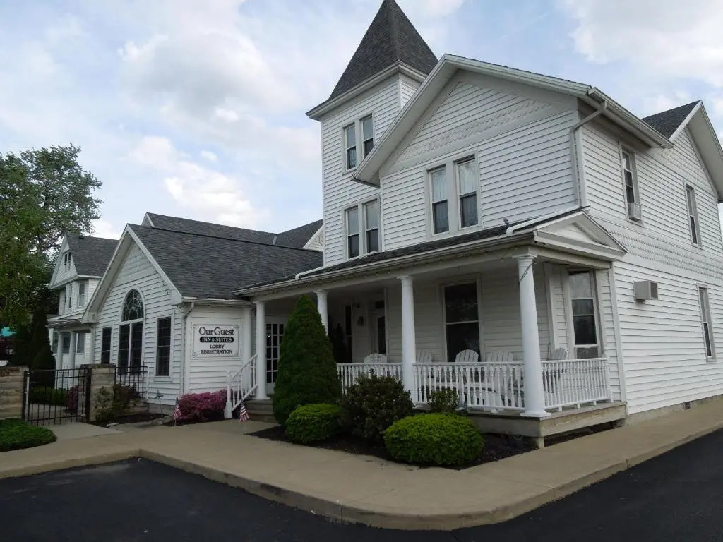 OurGuest Inn & Suites Downtown Port Clinton