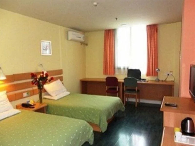 Home Inn Shanghai Lujiazui Dongfang Road