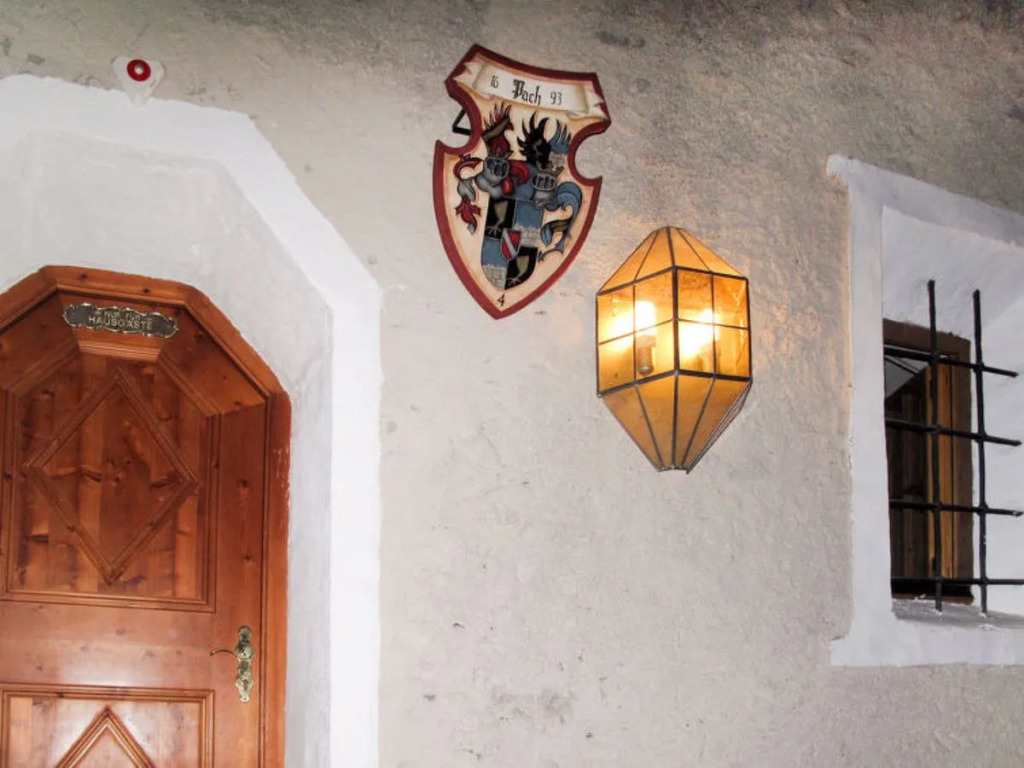 Burg Biedenegg mit SchlosscafiA© (FIE211)