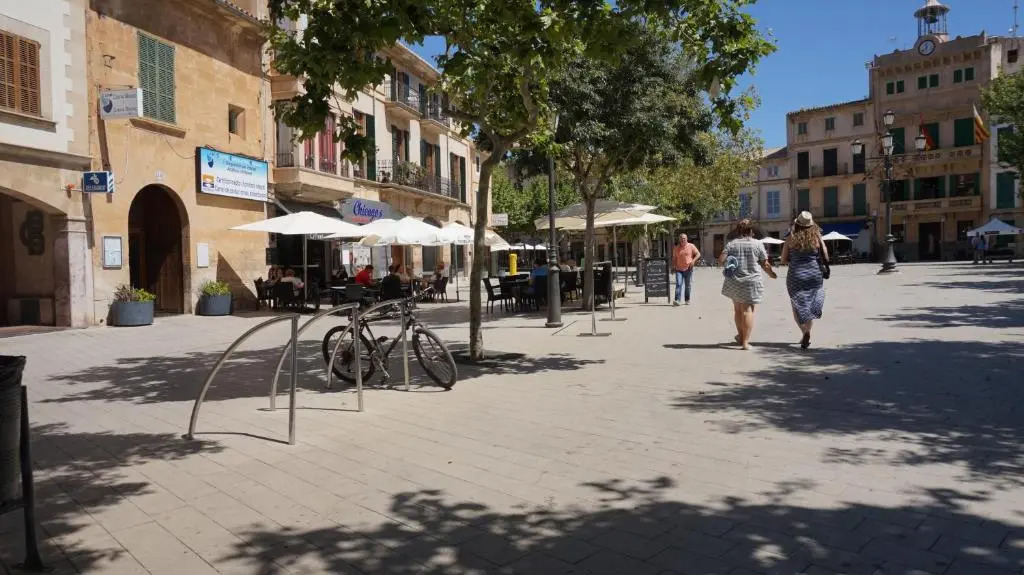 Born 23 - House with Pool in the Centre of Lluchmayor. Free Wifi