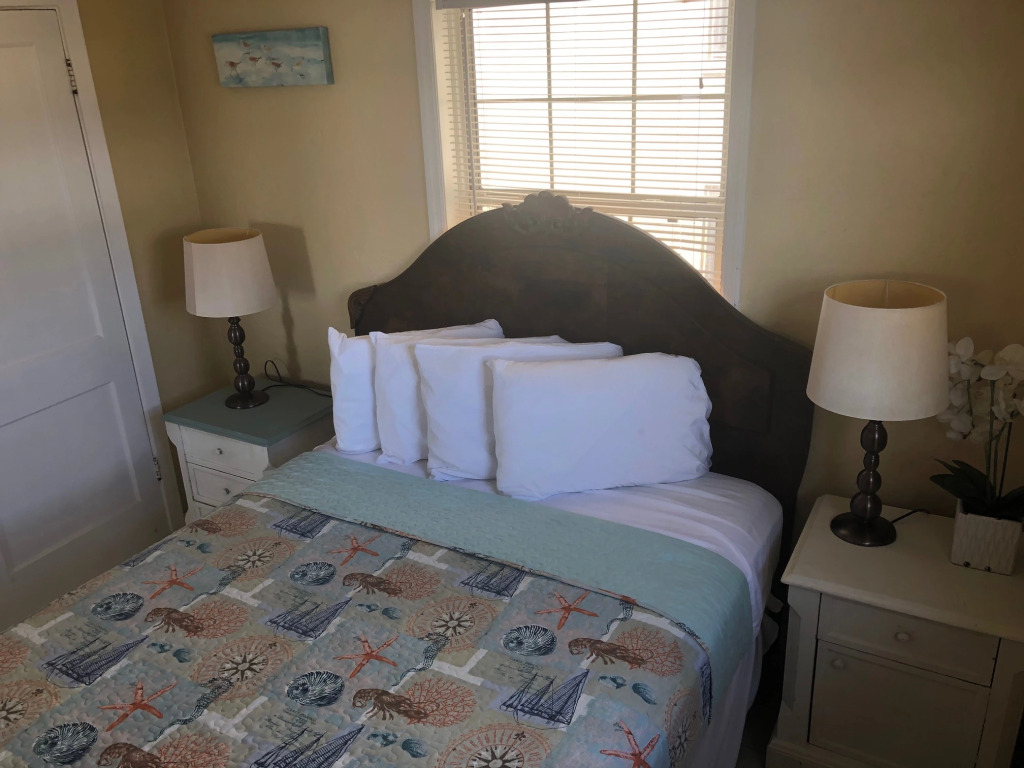 Misty Isles Redington Beachfront Suite 3