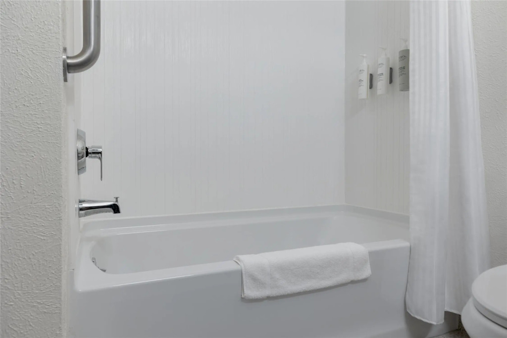 Spark by Hilton Indianapolis Northeast Fishers