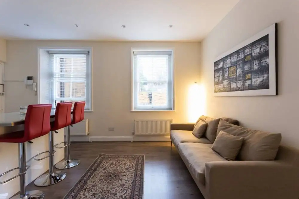 Modern 2 Bedroom Flat Near Baker Street