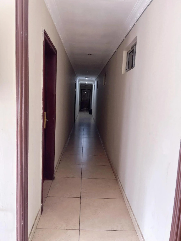 Shengtang Business Hotel