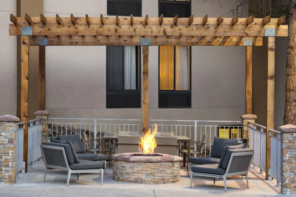Country Inn & Suites by Radisson - Flagstaff East Route 66