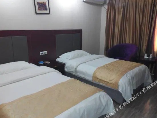 Xianyang Moonlight Island Style Hotel
