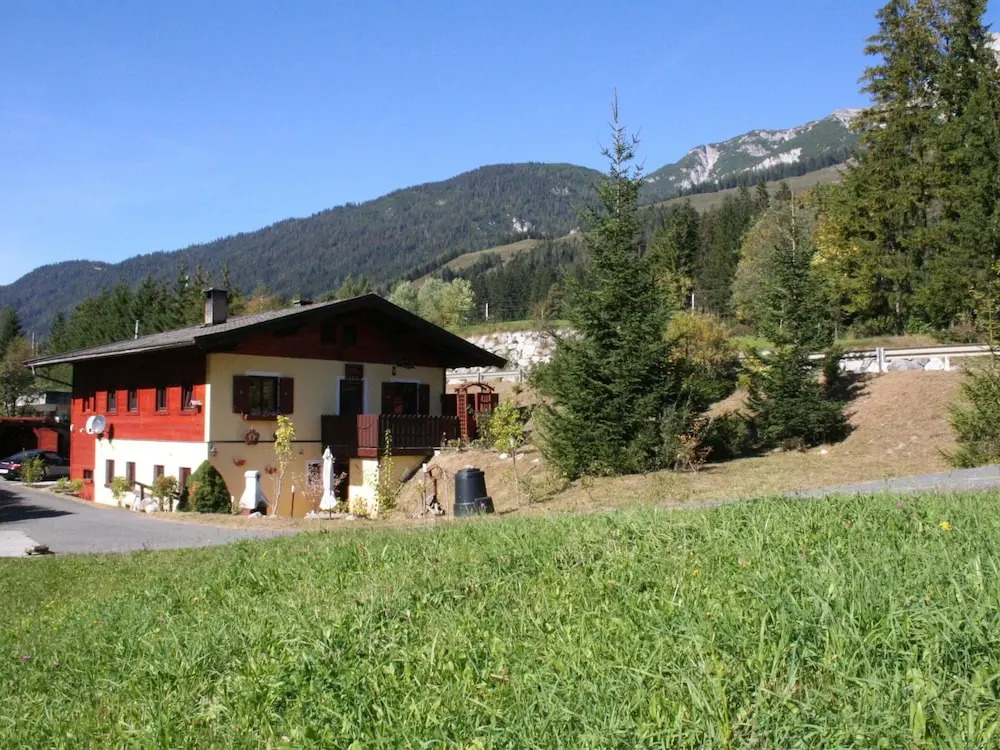 Spacious Holiday Home near Ski Area in Leogang