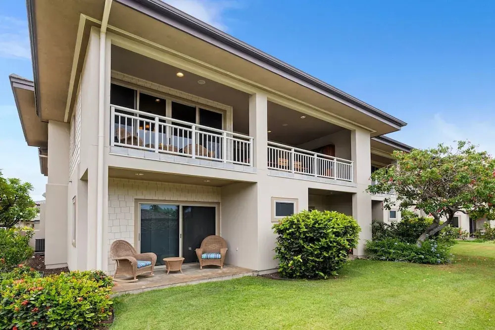Close to Beaches & Restaurants - Spacious Townhome - Concierge Incl- Vrkcv
