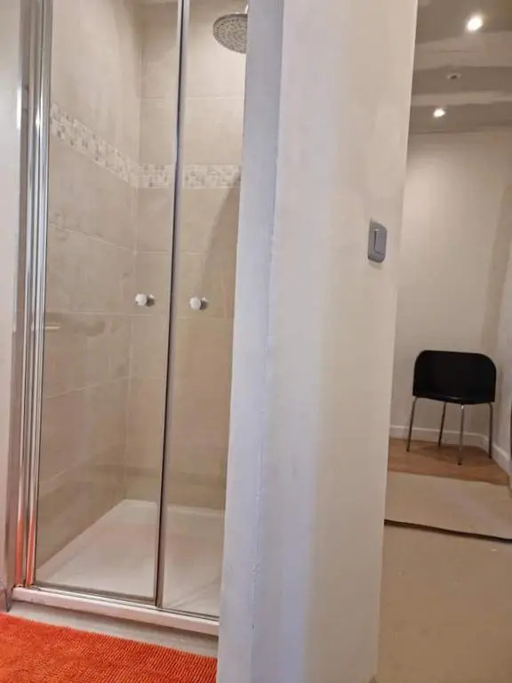 A 2 Pas Du Parlement - 55M2 - 2 Chambres