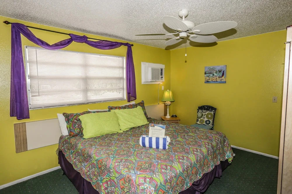 5583 Estero Villa 1 Deep Sea Dive