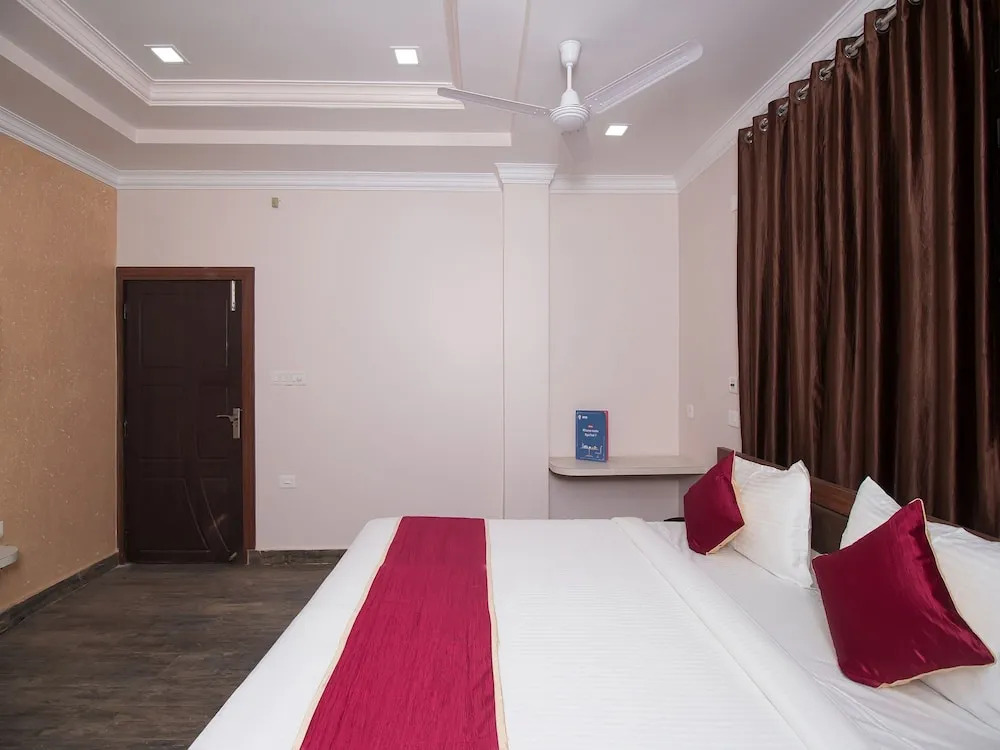 Hotel Aashiyana