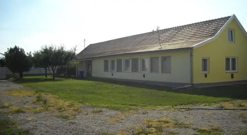 Eva Apartmanhaz