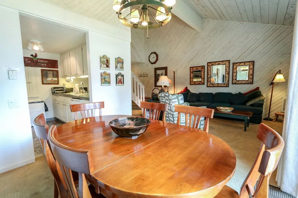 Snowcreek II 202 Remodeled, Light and Bright Condo with Washer Dryer by RedAwning
