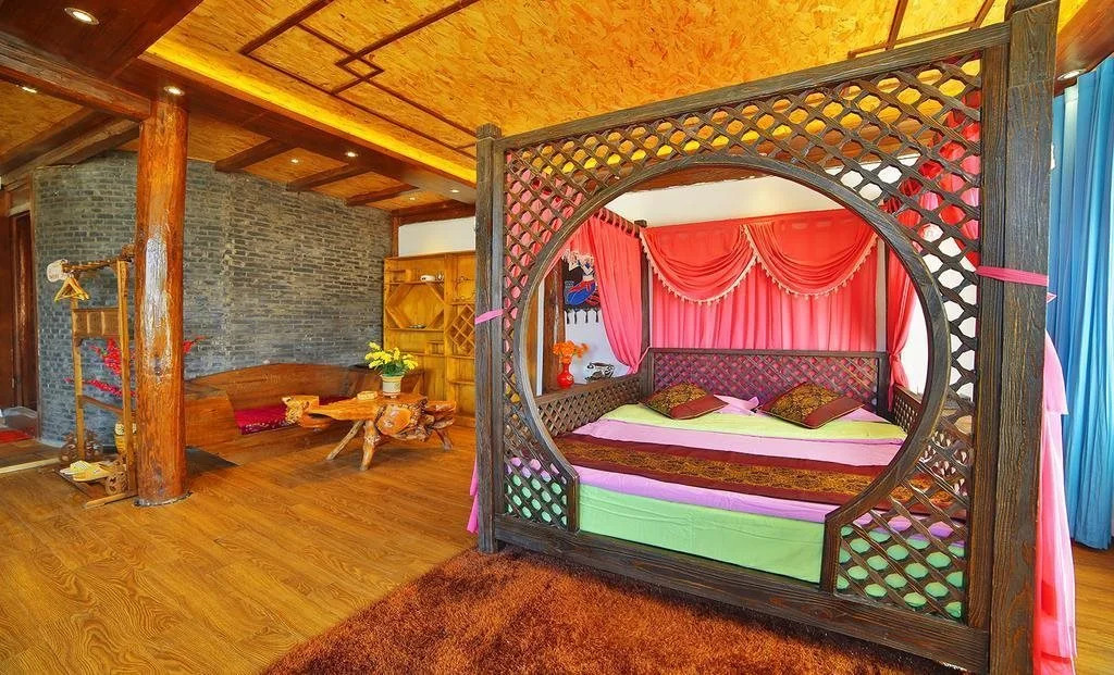 Huashen Hotel