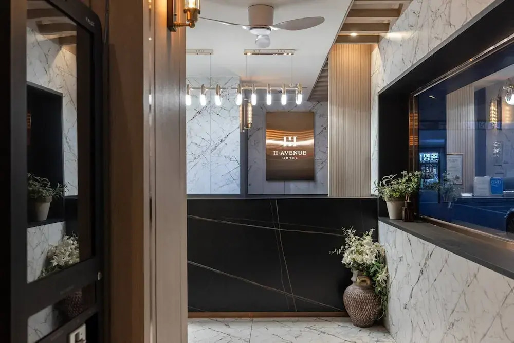 H-Avenue Hotel Yeongildae