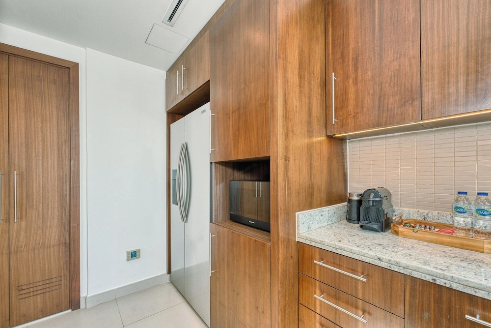 PVH - Boulevard Point 2BR - Dubai Mall