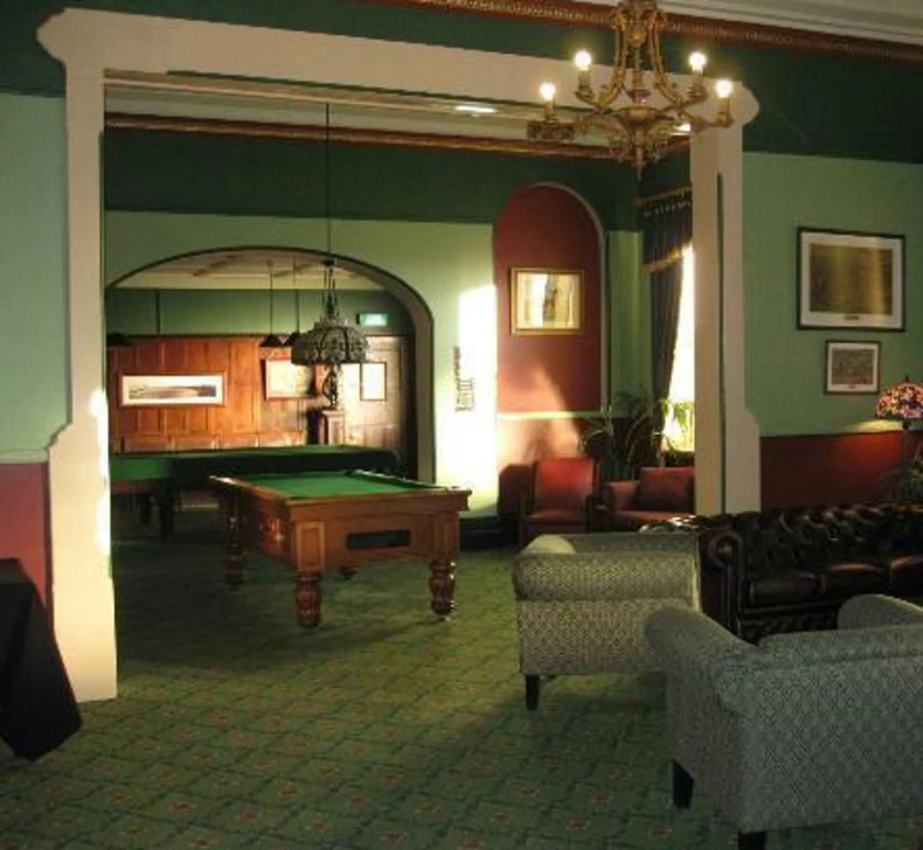 Carrington Hotel