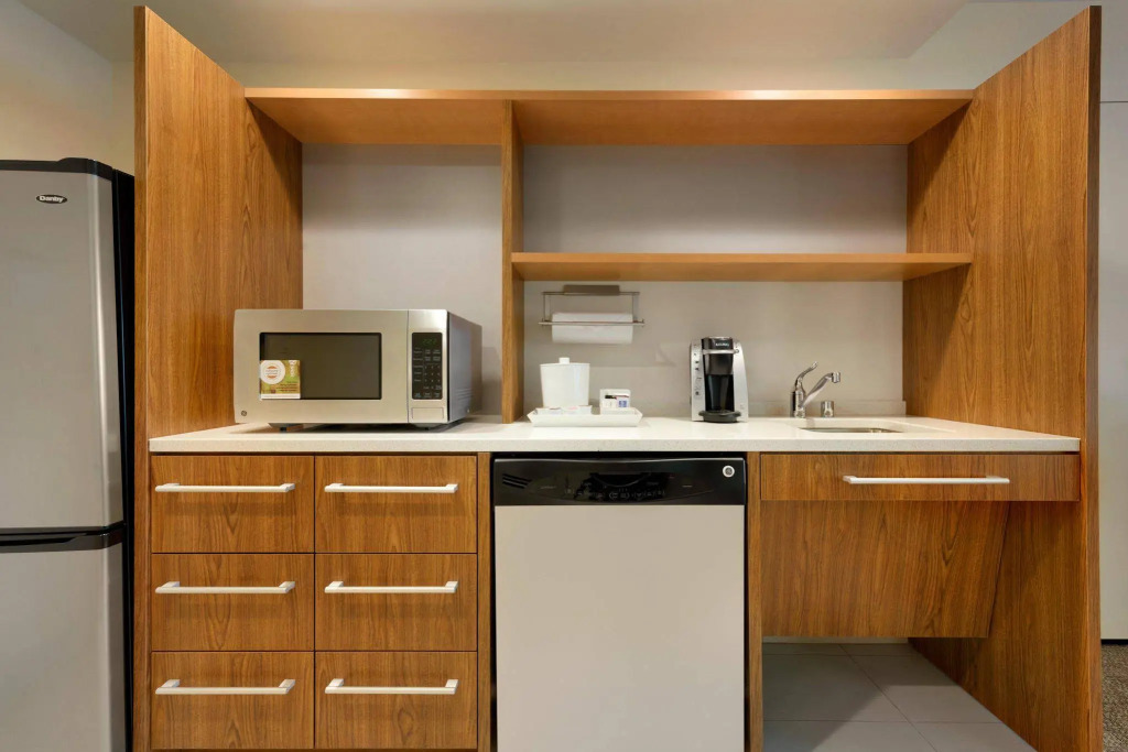 Home2 Suites by Hilton Milwaukee Airport