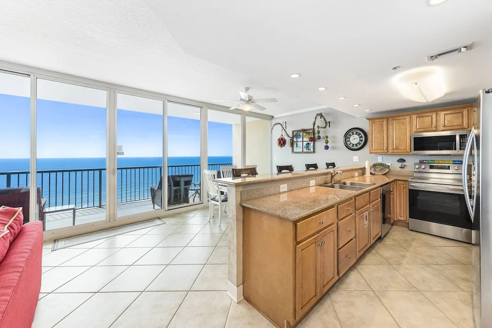 Sanibel Condos by Hosteeva