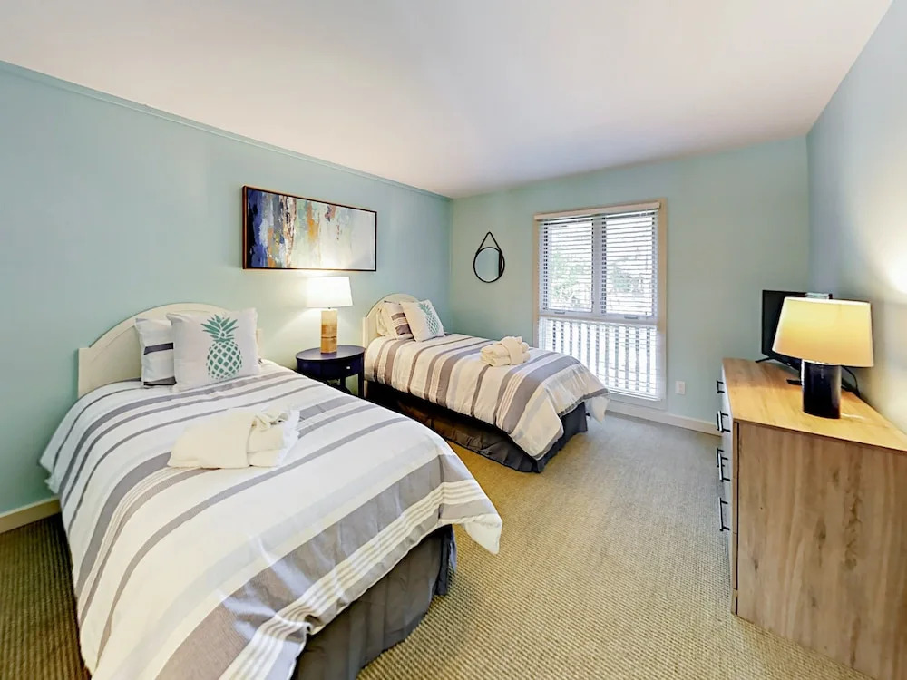 Sea Pines Home 3 Bedrooms 3 Bathrooms Condo