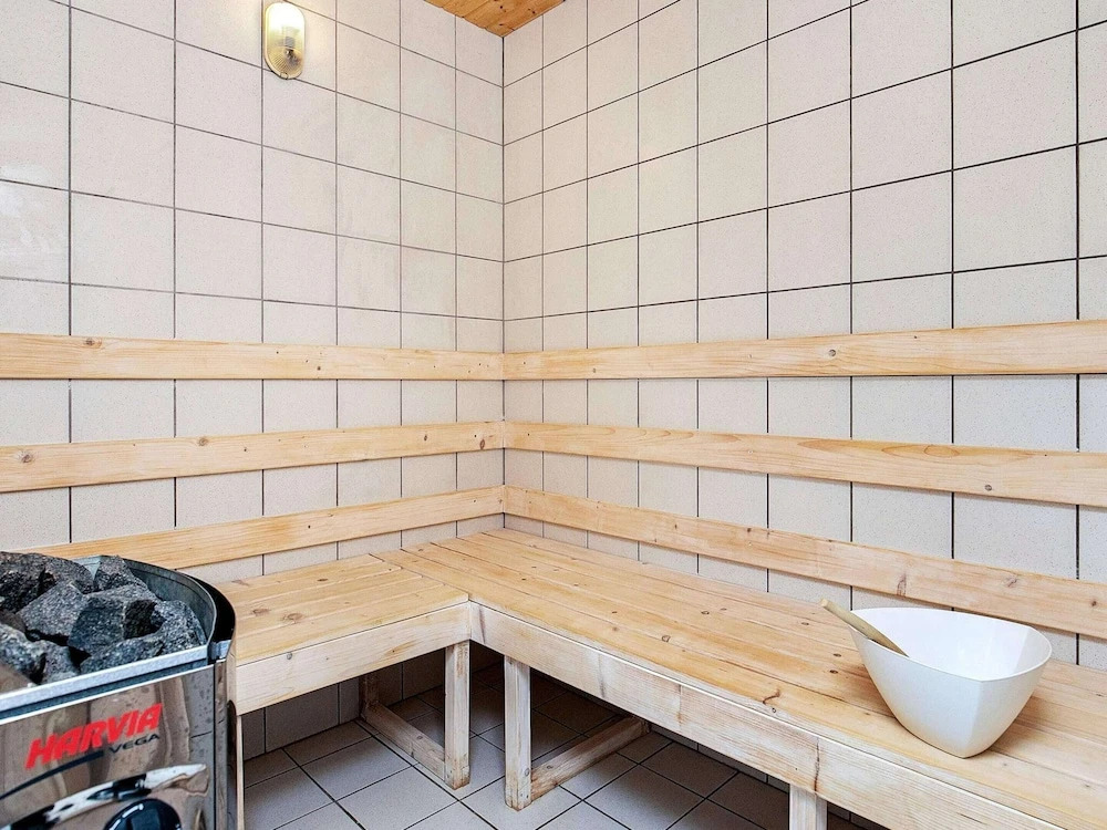 10 person holiday home in Løkken-By Traum