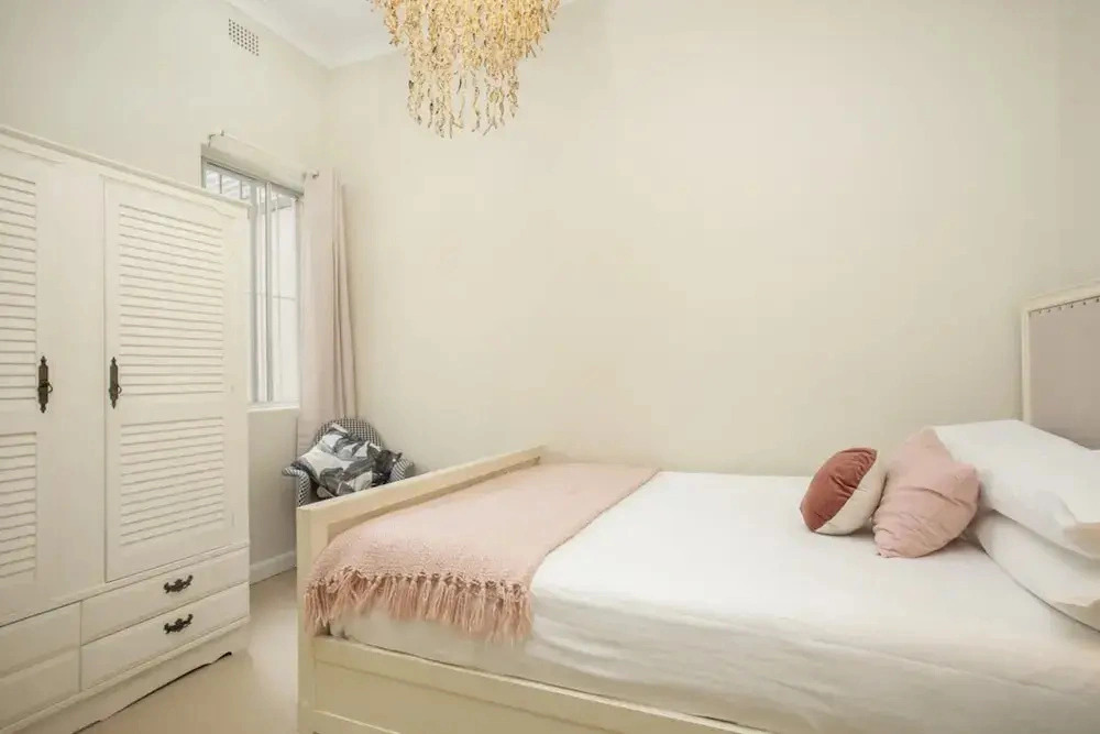 Comfortable Terrace in Central Location
