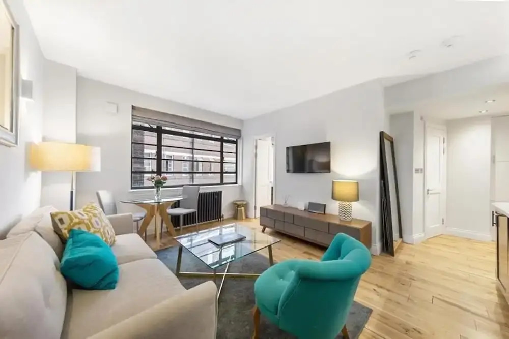 Modern London Nell Gwynn House Apartment