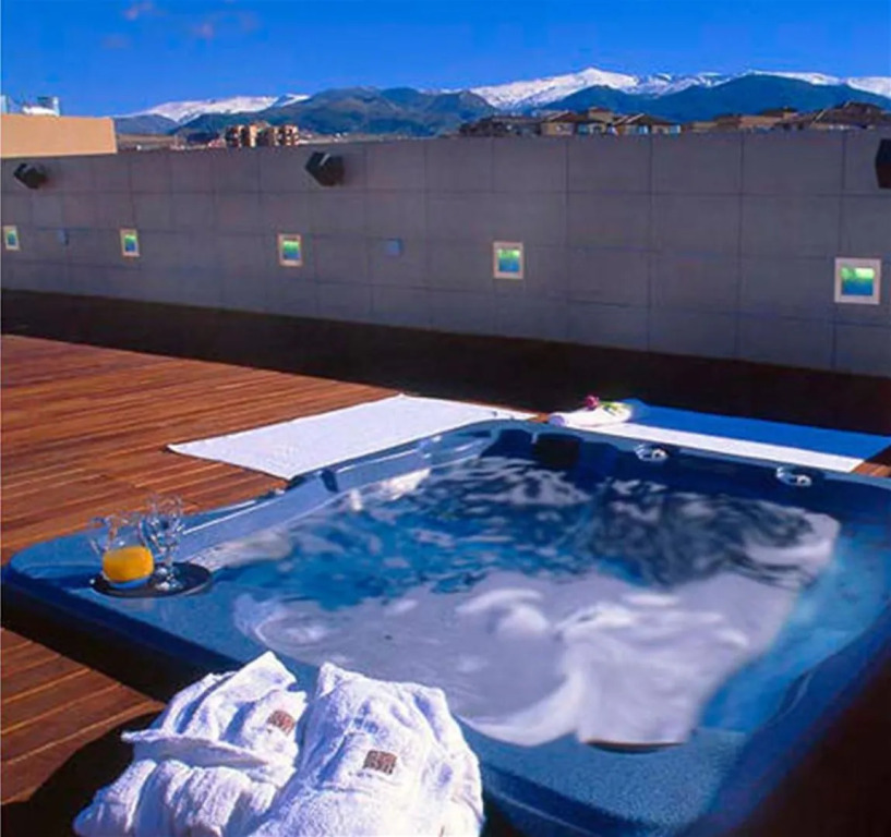 Hotel Andalucía Center