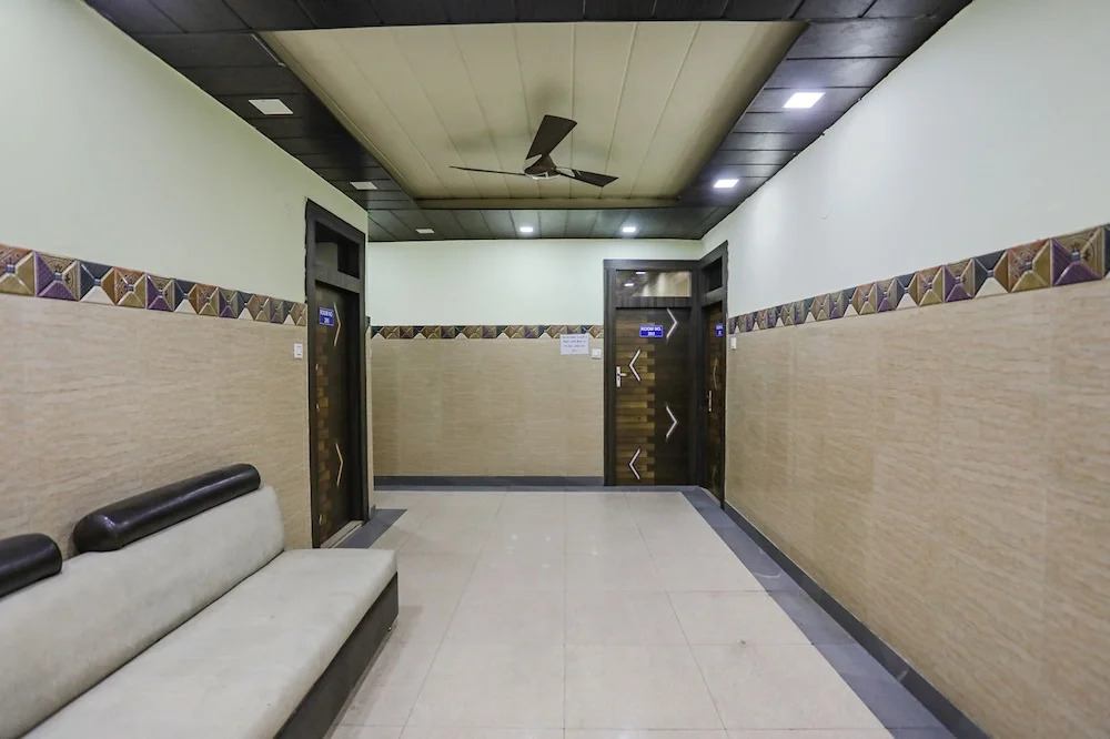 Fabhotel Yatika Inn
