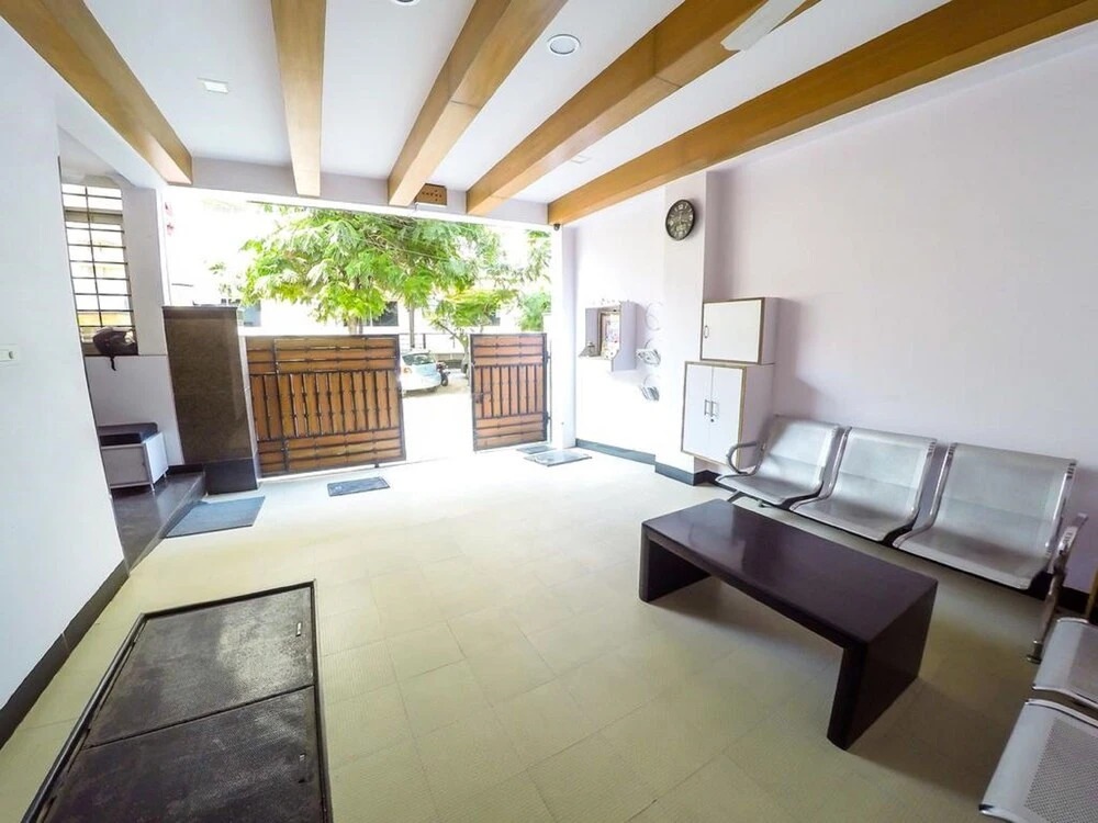 Oyo 14501 Hotel Hill View Guest House Begumpet