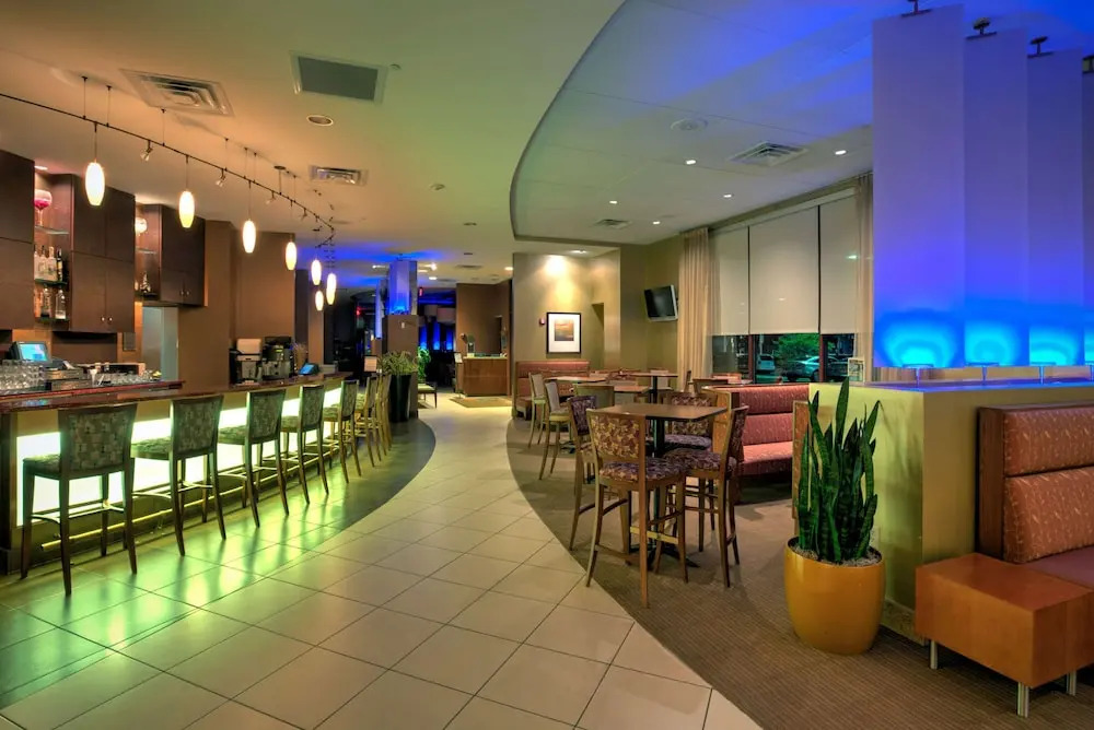 Crowne Plaza Milwaukee West