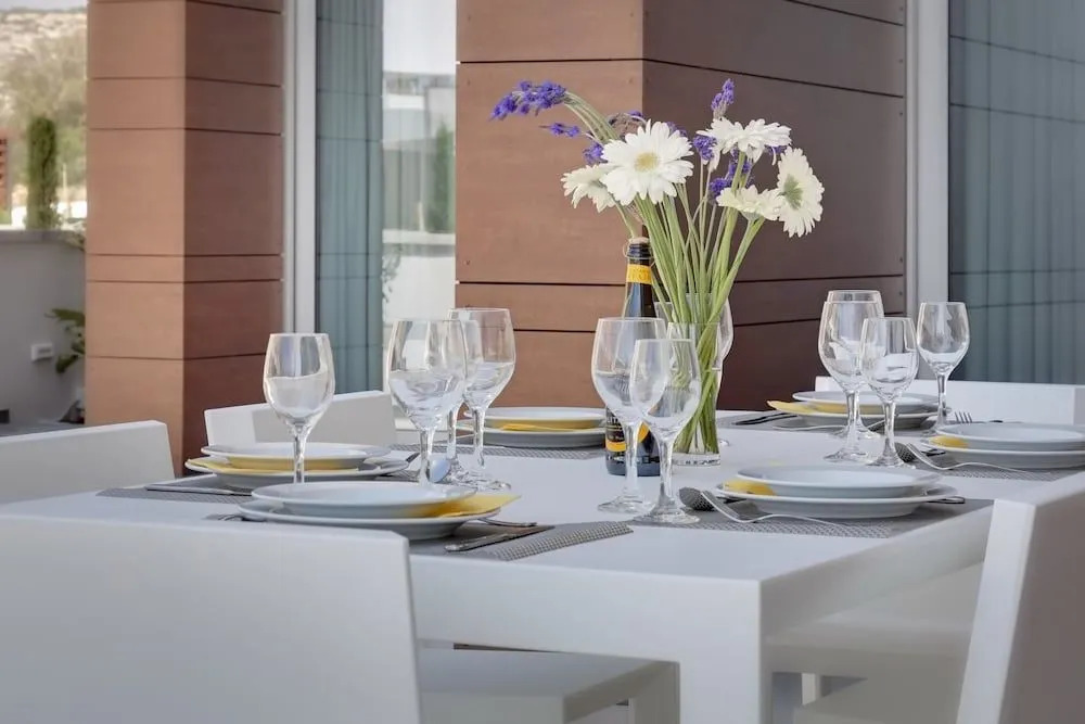 Vivo Mare Beachfront Villas - Vista