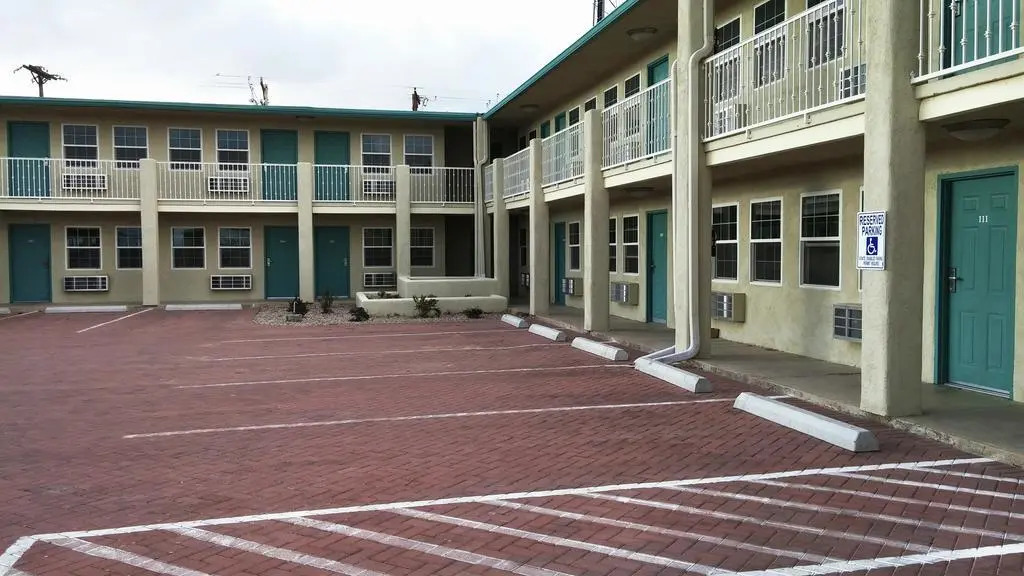 Arizona Sunset Inn & Suites