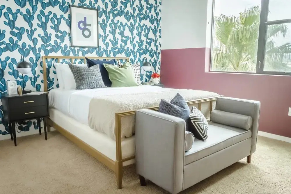 Newly Listed! Modern 1br/1ba Phoenix Apt by Domio