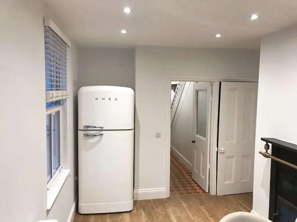 143 New Road Porthcawl